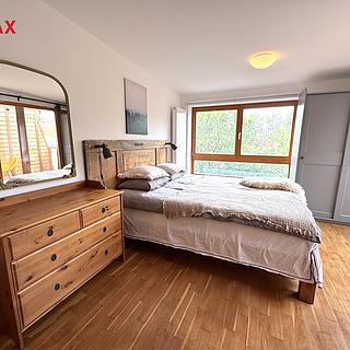 Pronájem bytu 2+kk 44 m² Praha Smíchov, Hořejší nábřeží