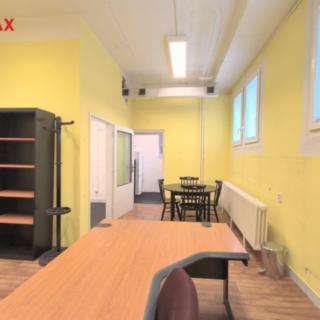 Pronájem kanceláře 61 m² Praha Kobylisy, Horňátecká