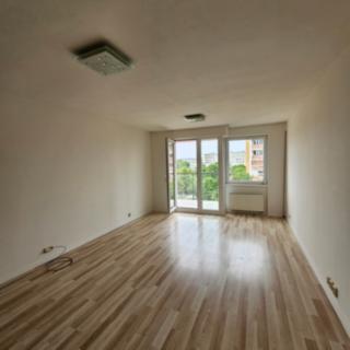 Pronájem bytu 2+kk 21252 m² Praha