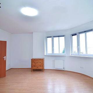 Pronájem bytu 1+kk, garsoniery 35 m&sup2; Praha