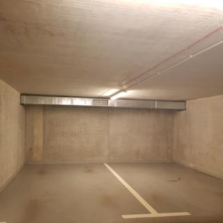 Pronájem parkovacího místa 9 m² Plzeň