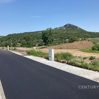 Prodej stavební parcely 1 000 m² Píšťany