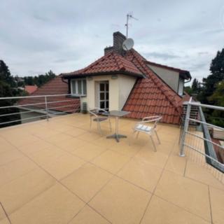 Pronájem bytu 2+kk 97 m² Praha Zbraslav, Šůrova