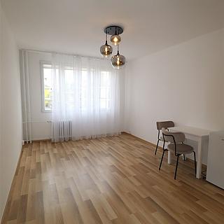 Pronájem bytu 1+kk, garsoniery, 28m²