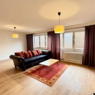 Pronájem bytu 3+1 97 m² Praha