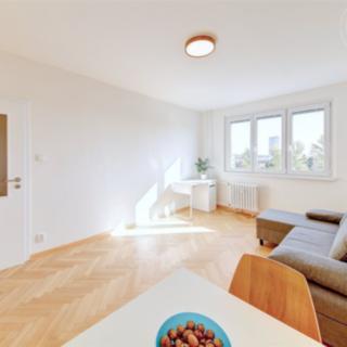 Pronájem bytu 2+1 53 m² Praha