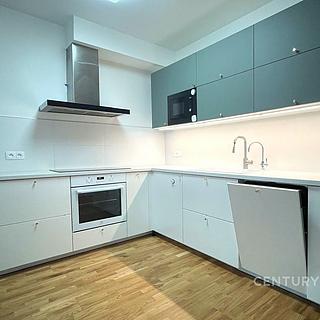Pronájem bytu 3+kk 87 m² Praha