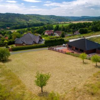 Prodej stavební parcely 1 000 m² Libeř