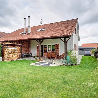 Prodej rodinného domu 143 m&sup2; Sulice