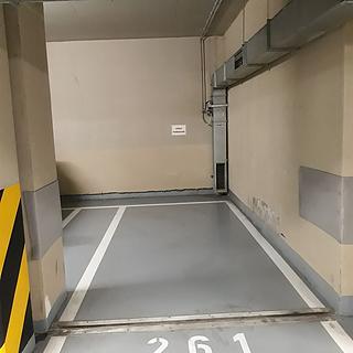 Pronájem garáže 12 m² Praha Vinohrady, Korunní