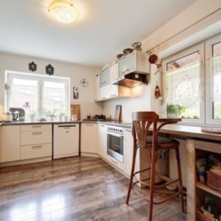 Prodej bytu 5+kk 143 m² Sulice