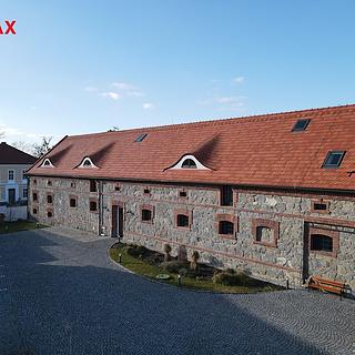 Pronájem Ostatních komerčních prostor 258 m&sup2; Bystřice