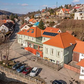 Prodej hotelu, penzionu 1200 m&sup2; Hradištko