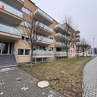 Pronájem bytu 2+kk 56 m² Olomouc Slavonín, Topolová