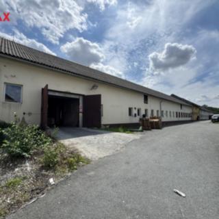 Prodej výrobního objektu 2 322 m² Věžky