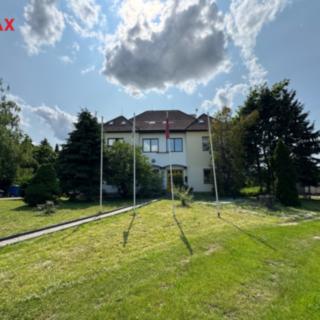 Prodej komerčního pozemku 11 035 m² Kunovice, Osvobození