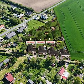 Prodej stavební parcely 2 100 m² Lazníky