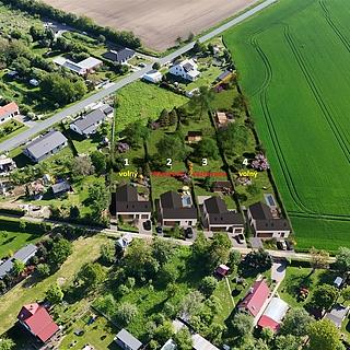 Prodej stavební parcely 1 050 m² Lazníky