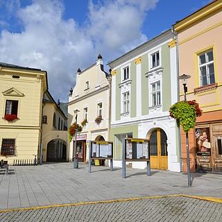 Prodej činžovního domu 307 m² Uničov, Masarykovo nám.