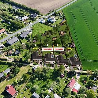 Prodej stavební parcely 1 050 m² Lazníky