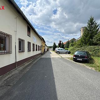 Pronájem výrobního objektu 2 322 m² Věžky