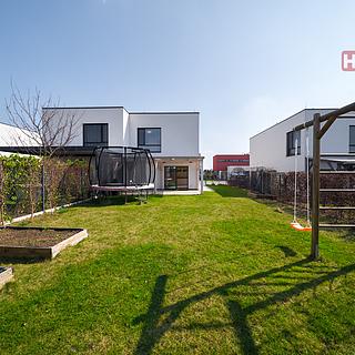 Pronájem rodinného domu 114 m² Praha Vinoř, Lipoltická