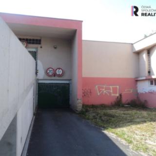 Pronájem parkovacího místa 18 m² Kladno Kročehlavy, Americká