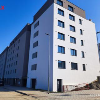 Pronájem bytu 1+kk a garsoniéry 33 m² Pardubice Pardubičky, Východní