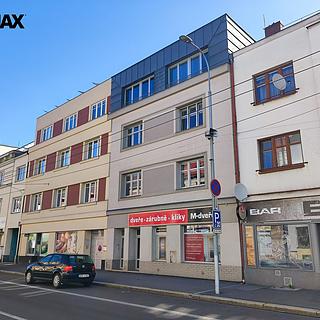 Pronájem bytu 2+kk 42 m² Pardubice Zelené Předměstí, Jana Palacha