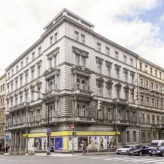 Pronájem bytu 5+1 a více 188 m² Praha