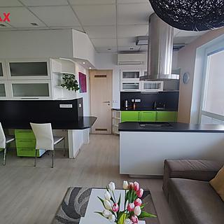 Pronájem bytu 1+kk, garsoniery 35 m² Pardubice