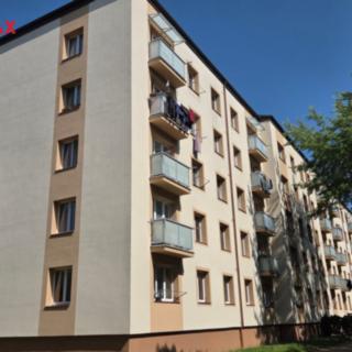 Pronájem bytu 2+1 55 m² Pardubice Zelené Předměstí, Benešovo náměstí