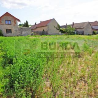 Prodej stavební parcely 800 m² Tuhaň