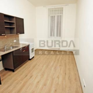 Pronájem bytu 1+kk, garsoniery 18 m² Neratovice