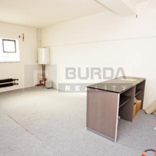 Pronájem skladu 34 m² Kojetice