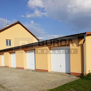 Pronájem kanceláře 514 m² Neratovice