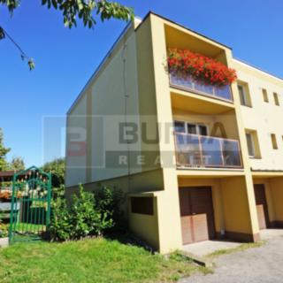 Prodej bytu 3+1 105 m² Chotětov