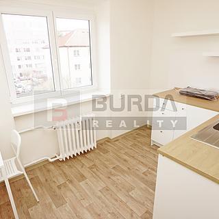 Pronájem bytu 1+1 27 m&sup2; Neratovice