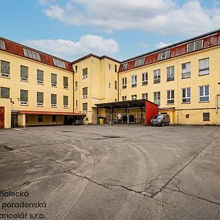 Pronájem skladu 323 m&sup2; Cheb