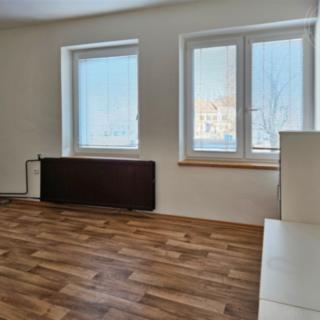 Pronájem bytu 1+1 40 m² Hulín