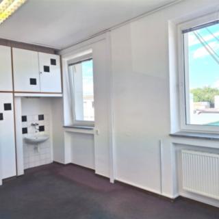 Pronájem kanceláře 18 m² Zlín, Nábřeží
