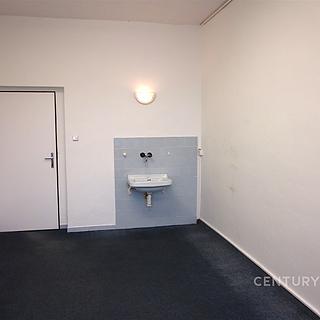 Pronájem kanceláře 18 m&sup2; Zlín