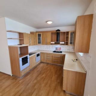 Pronájem bytu 3+kk 80 m² Kroměříž, Talichova