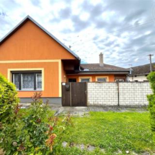 Prodej rodinného domu 63 m² Komárov