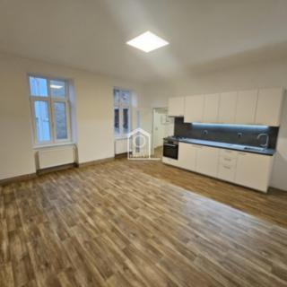 Pronájem bytu 2+kk 64 m² Liberec III-Jeřáb, Pražská