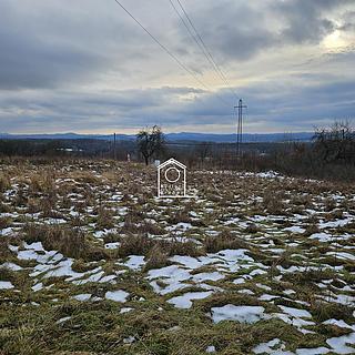 Prodej stavební parcely 2 002 m² Svojkov