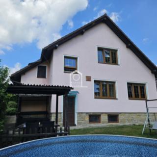 Prodej rodinného domu 190 m² Zákupy