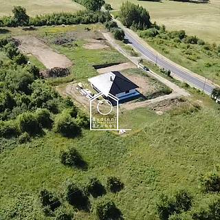 Prodej stavební parcely 2002 m² Svojkov