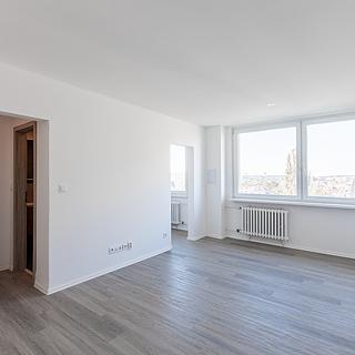 Prodej bytu 1+kk a garsoniéry 30 m² Praha Chodov, Květnového vítězství