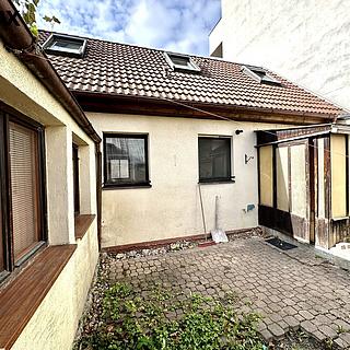 Prodej rodinného domu 104 m&sup2; Praha